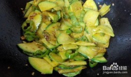 嫩瓜炒着吃,夏日清新美食之旅