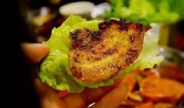 男爵烤肉吃瓜,吃瓜群众围观狂欢现场