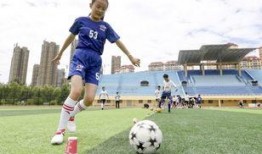 足球俱乐部吃瓜