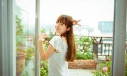 少女对吃瓜如饥似渴,揭秘少女对“吃瓜”的狂热追求