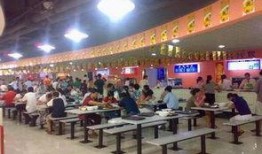 武汉吃瓜群众图片,一图览尽人间百态