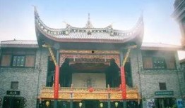 吃瓜钟楼,探寻美食与文化的交汇之地