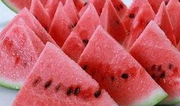 天热吃西瓜爱吃瓜,解暑美味，尽享瓜香时光