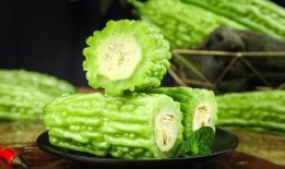 别吃太多瓜英文,Stay Away from Overindulging in the 'Gossip Melon': A Cautionary Tale