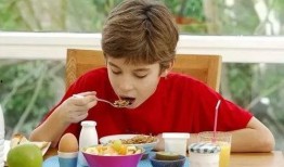 静静地坐着吃瓜,品味人生百态