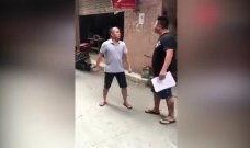 广东女子吃瓜视频曝光,揭秘背后真相与网络舆论效应