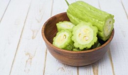 吃中药能吃凉瓜,吃中药时，凉瓜的适宜搭配与禁忌