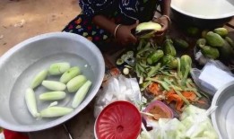 印度吃瓜的方式,一场视觉与味觉的双重盛宴