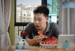 僵小鱼吃瓜的视频