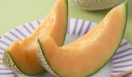 纠纠吃哈密瓜,一场甜蜜的夏日美食之旅