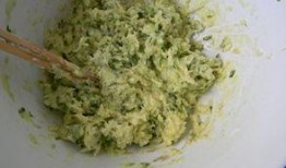 角瓜榨菜丸子怎么吃,家常美味，多样吃法，轻松上桌