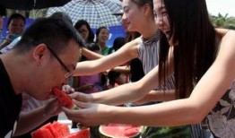 广东女子吃瓜视频曝光,揭秘背后真相与网络舆论效应