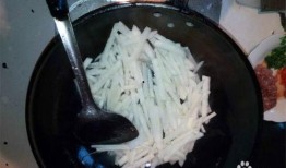 田瓜吃美食,探寻人间美味