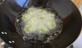 角瓜榨菜丸子怎么吃,家常美味，多样吃法，轻松上桌