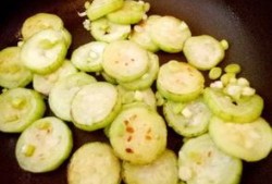 吃拉瓜饭,探寻地方美食的魅力