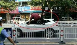 大爷高速吃瓜,意外成为网红