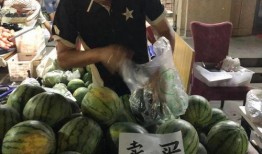 地摊吃瓜,揭秘街头美食的独特魅力