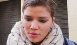 贴脸小孩吃瓜,可爱小孩的欢乐瞬间