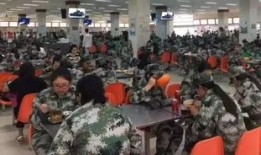吃瓜军事频道,带你领略军营里的趣味生活