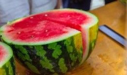 大东家鸿图吃瓜,揭秘吃瓜背后的豪门风云