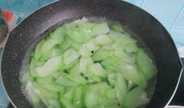 佛手瓜拌菜吃用炒水吗,炒水还是凉拌，营养美味两相宜