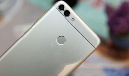 吃瓜群众视频华为,吃瓜群众视角下的科技巨头