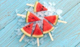 不想吃瓜被迫吃瓜,无奈中的幽默生活点滴