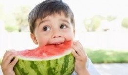 吃瓜的情侣头,情侣吃瓜头饰下的浪漫时光