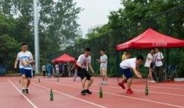 云南操场吃瓜,揭秘校园生活新现象