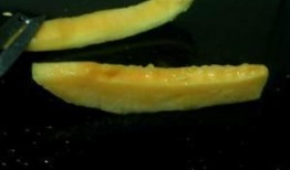 怎么切哈密瓜更方便吃,轻松享受美味每一口